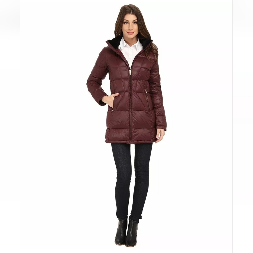 NWOT Calvin Klein Women's Packable Down Burgundy Coat Size Medium
